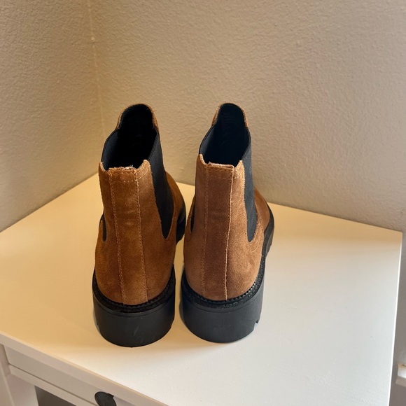 Caslon Chelsea boots - Picture 2 of 4